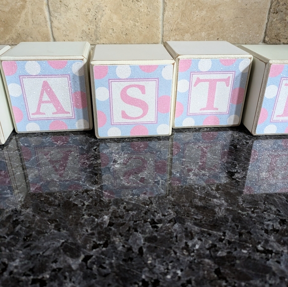Easter Decorative Blocks - Picture 3 of 9